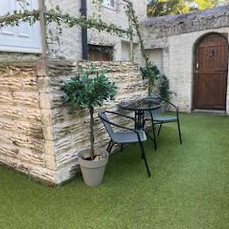 Craven Lodge Guesthouse Port Talbot Zewnętrze zdjęcie